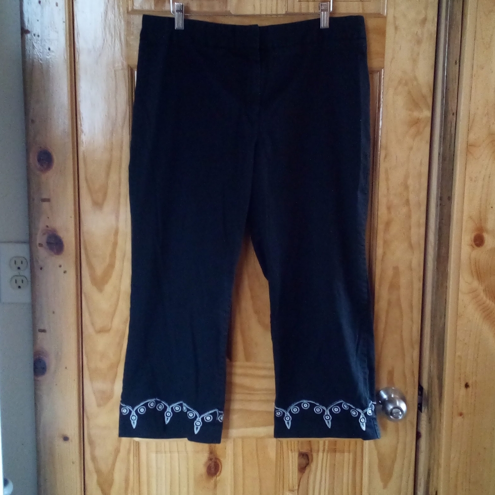 R. Q. T. Black Capris - 14